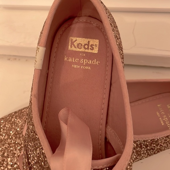 Kate Spade Keds in rose gold glitter - Picture 2 of 4